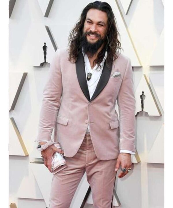 Jason Momoa’s Pink Oscars Tuxedo