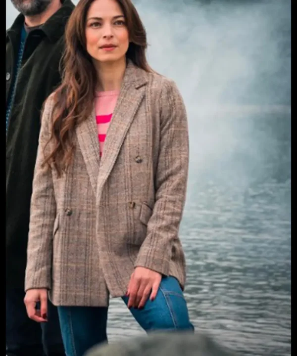 Murder In A Small Town 2024 Kristin Kreuk Coat