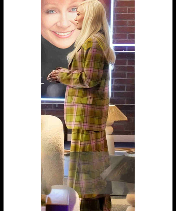 Gwen Stefani The Voice S26 Plaid Suit