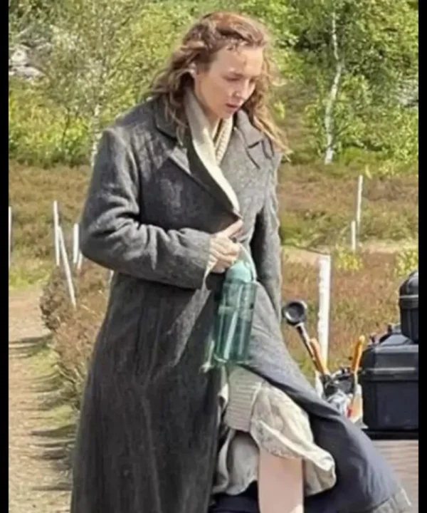 28 Years Later 2025 Jodie Comer Grey Wool Coat