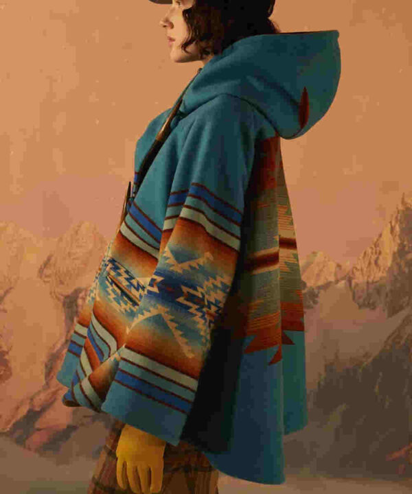 Kelly Reilly Yellowstone Season 03 Duffle Poncho